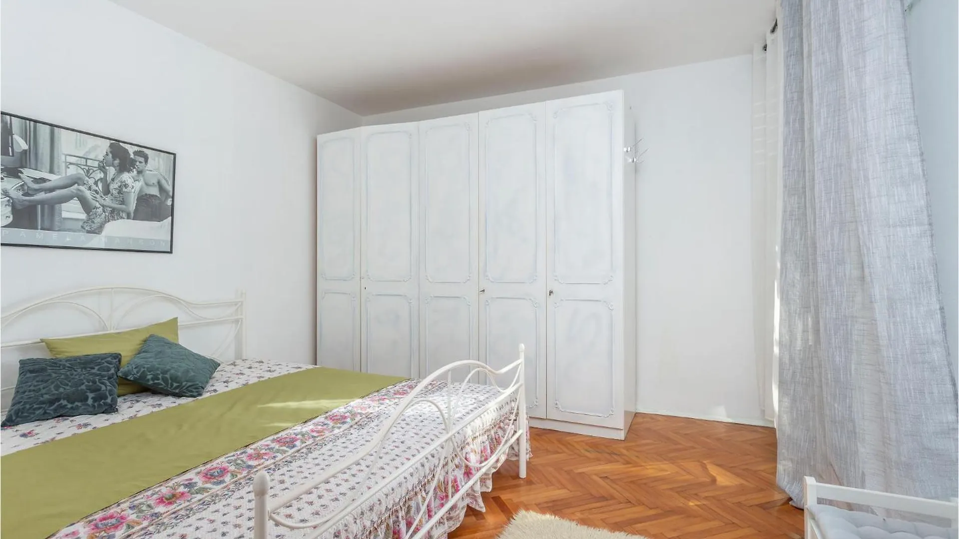 Beautiful Apartment In Vrbnik With Kitchen
