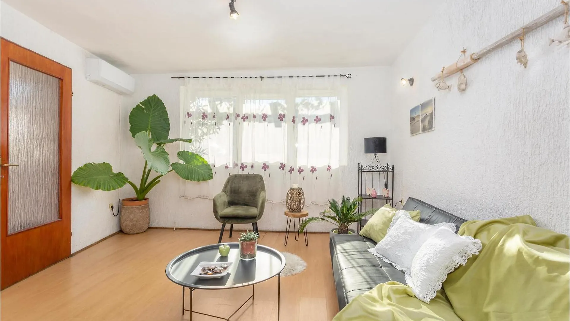 Beautiful Apartment In Vrbnik With Kitchen Croatia